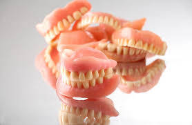A recently qualified dentist received a visit from a man in his 60s who wanted a set of complete dentures. Ill Fitting Dentures After Dentist Arrest Rod Strickland Dds