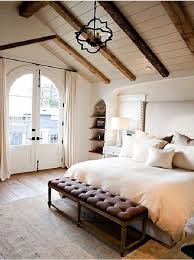 20 vaulted ceiling bedroom magzhouse