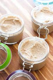 homemade sugar scrub with brown sugar