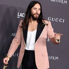 Jared leto also joins the cast as paolo gucci, the former vice president and managing director of gucci. Jared Leto Is Completely Unrecognizable On House Of Gucci Set E Online Deutschland