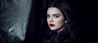 kendall jenner looks stunning in her