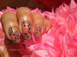 learn the simple and easy nail art at
