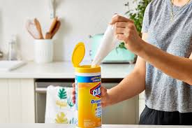clorox wipes cleaning and disinfectant