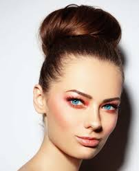 brown hair ideas for women with blue eyes