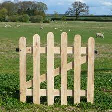 Oak Picket Gate Rounded Top Natural