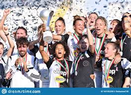 «ювентус» сыграет с новичком серии а. Italienische Supercup Fussball Frauen Juventus Fiorentina Frauen Redaktionelles Stockfoto Bild Von Verbindung Frauen 163182298