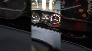 Quelles sont les origines diverses qui marquent le indicateur anomalie  moteur sur la Peugeot 208 ?