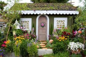 enticing cottage garden design