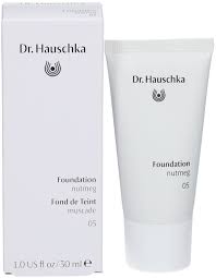 dr hauschka foundation 05 nutmeg 30