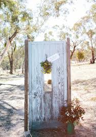 wedding ceremony decorated door ideas