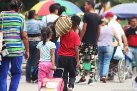 Preocupación en Colombia por aumento de niños migrantes que viajan sin  compañía de adultos - Infobae