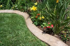 how to make concrete garden edging