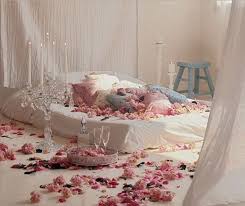 romantic first night room decoration