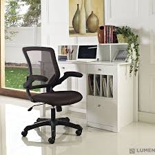 Chart new territory while seated from the comfort of the veer chair. Veer Mesh Office Chair In Brown