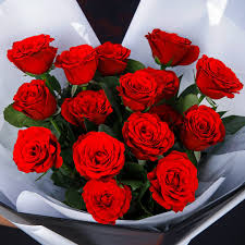 lovely red flower delivery uae