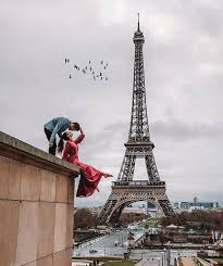 Eiffel Tower Couple Love Paris