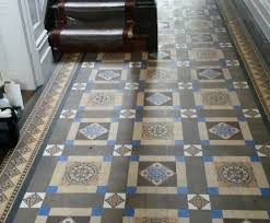 victorian tiled hallway floor