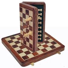 Wood chess board plans pdf plans outdoor table plans build. Hinge Recommendation For Folding Chess Board Box Woodworking