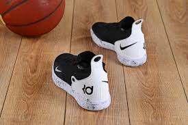 Find the latest in kevin durant merchandise and memorabilia, or check out the rest of our nba basketball gear for the whole family. Hot Selling Nike Zoom Kd 11 Ep Oreo Black White Kevin Durant Men S Basketball Shoes Cheapinus Com