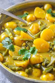 super simple green bean potato curry