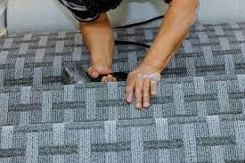 carpet repair and stretching services