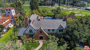 Hancock park is a neighborhood in the city of los angeles in central l.a. Historic Hancock Park Tudor Sells For More Than 7 Million Larchmont Buzz Hancock Park News
