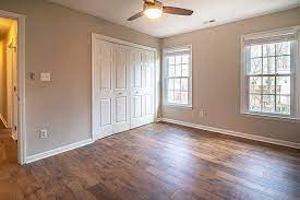 small room look bigger with flooring