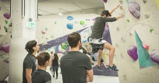 Just starting out in bouldering and keen to progress fast? Expat In Berlin Five Reasons You Should Try Bouldering The Local