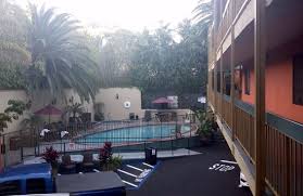 Guests looking for a stellar location in hollywood, the entertainment capital of the world, will find themselves. Pileta Picture Of Best Western Hollywood Plaza Inn Hollywood Walk Of Fame Hotel La Los Angeles Tripadvisor