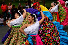 The cinco de mayo festival on cherokee street is one of the largest festivals in the st. L5u9pxnvbho89m