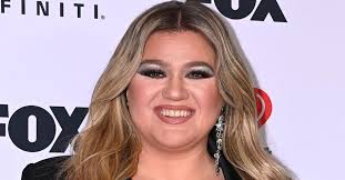 kelly clarkson is looking forward to a