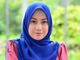 Foto ihsan siti aminah abu bakar. List 100 Most Beautiful Malaysian Actress Listph