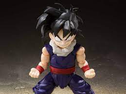 Pose the teenage gohan with the included ball of energy effect part and recreate scenes from the anime! Dragon Ball Z S H Figuarts Kid Gohan