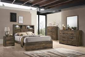 Then again, there is walnut furniture.let's face it, there's no getting around the appeal of natural wood, especially a beautiful wood with the strength and character of walnut. Mb228 Warm Walnut Finish Queen Master Bedroom Set