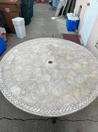 Stone Matif Surface Round Table