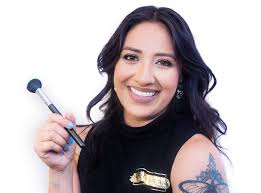 meet eliza moreno makeup artist