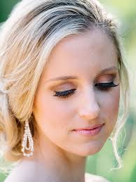 That means wearing a bright red lip or super shimmery. Best Wedding Makeup For Blue Eyes