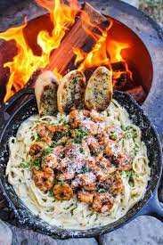 shrimp alfredo over the fire cooking