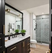 bathrooms with a low curb shower