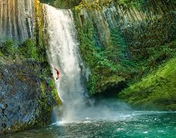 backflip waterfall oregon water