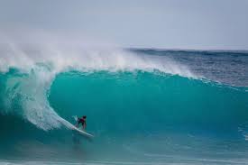 Surfing Hawaii North Shore Pipeline Big Wave Video
