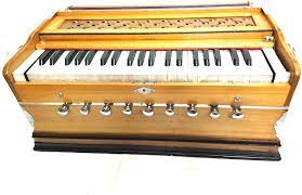 Indian Maharaja Harmonium 9 Stops 3 1/2 Octave Double Reed Coupler Natural  Color Standard Book Padded Bag A440 Tuned Musical Instrument Indian  Sangeeta : Amazon.de: Musical Instruments & DJ