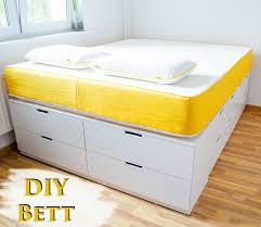 Ideen, tipps und eine anleitung für dein selbstgebautes bett findest du. Diy Ikea Hack Bett Selber Bauen Aus 5 Nordli Plattformbett