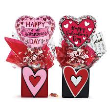 Finally, stuff your little bag with valentine goodies. Happy Valentine S Day Candy And Heart Baloon Gift Bag Set Of 2 Overstock 13992793