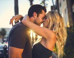 Gut küssen: Die 8 besten Tipps für den perfekten Kuss - wmn