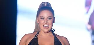 I was disgusted with myself and told my mom i was coming home from new york. Ashley Alexiss Poses Completely Nude Fans Can T Handle It The Inquisitr