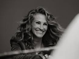 If so, please try restarting your browser. Julia Roberts Is All Smiles In Chopard S New Campaign Harper S Bazaar Arabia