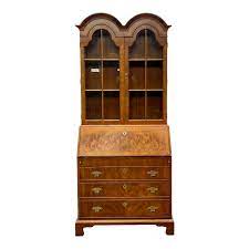 Choose traditional, modern designs or impressive executive desks. Vintage Henredon Folio 10 George Iii Walnut Secretary Desk Hutch Chairish