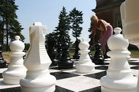 For instance, if you have 1cm, 1cm*4 = 4, 4/10 =.4inches the actual answer is 0.3937008inches, so this rule of thumb is only.6% away from the real answer. Giant Chess Pieces 64cm 25 Inches Plastic The Big Game Company
