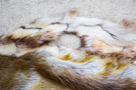 diy realistic faux fur rug diy home decor